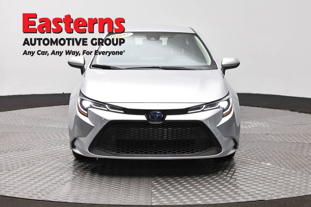 Used 2021 Toyota Corolla LE w/ Carpet Mat Package (TMS) image 2