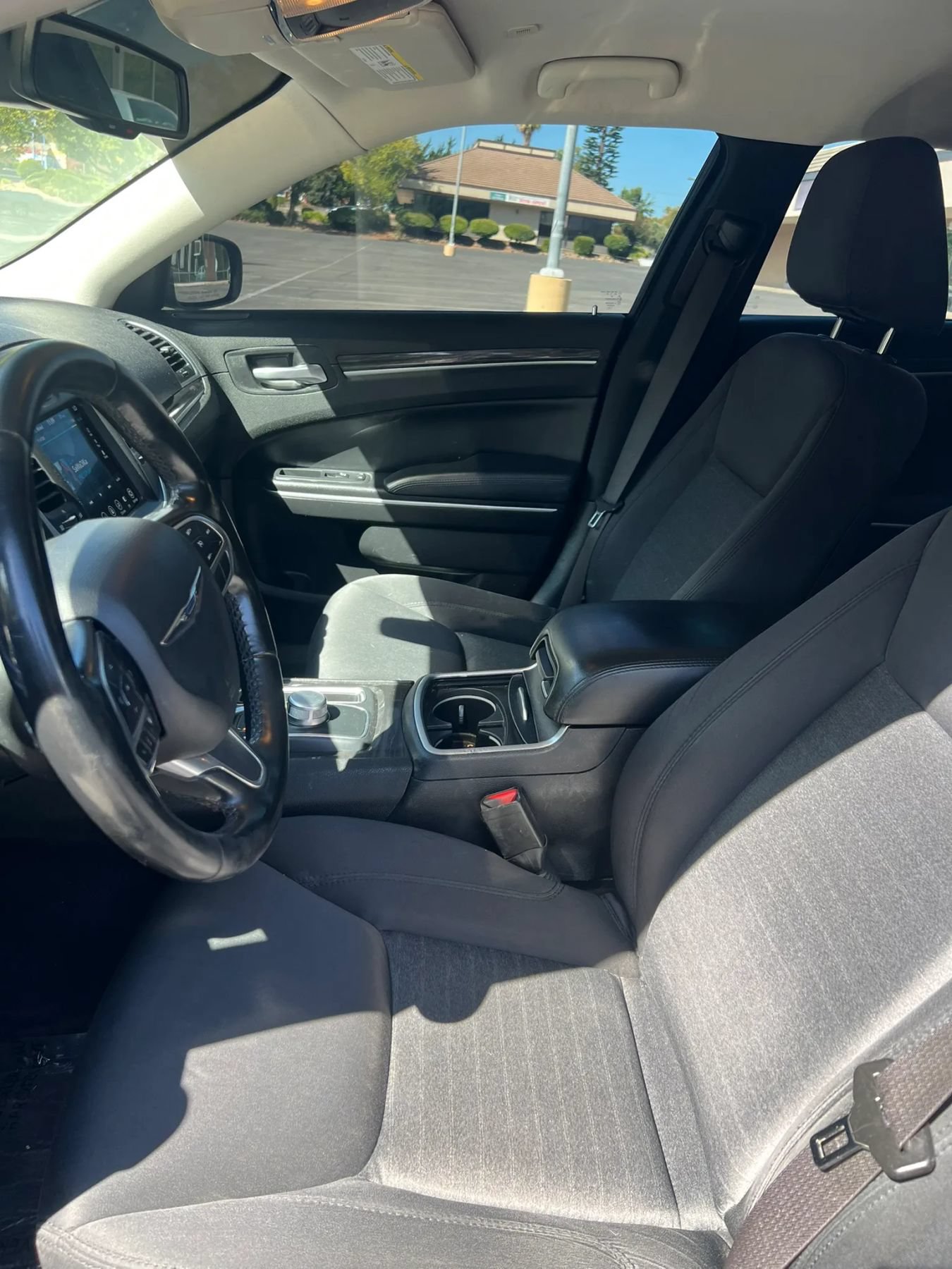 Used 2019 Chrysler 300 Touring AWD/4WD image 12