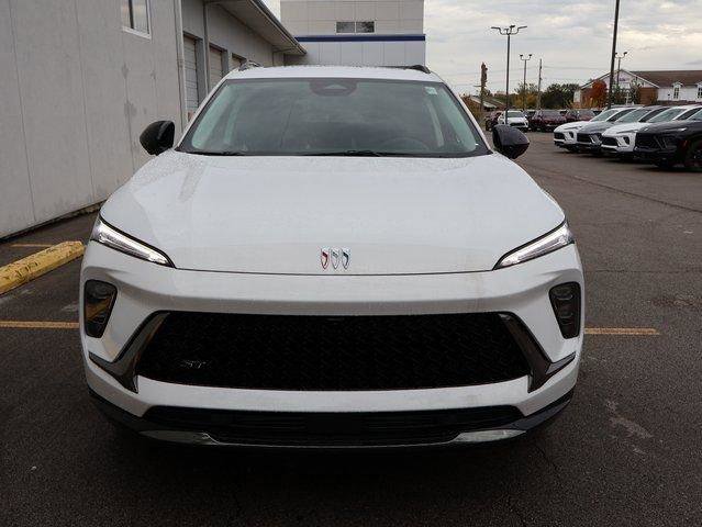 New 2025 Buick Envision Sport Touring image 7