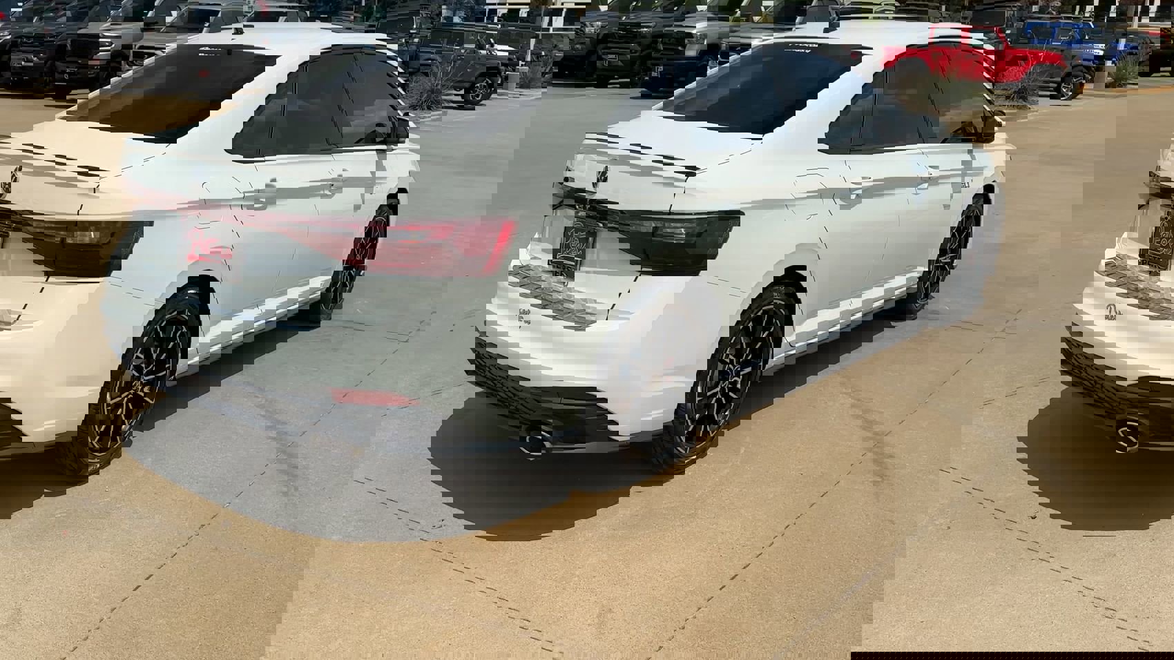 Used 2025 Volkswagen Jetta GLI Autobahn image 7