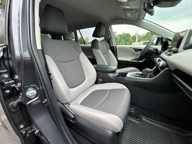 Certified 2025 Toyota RAV4 XLE AWD/4WD image 35