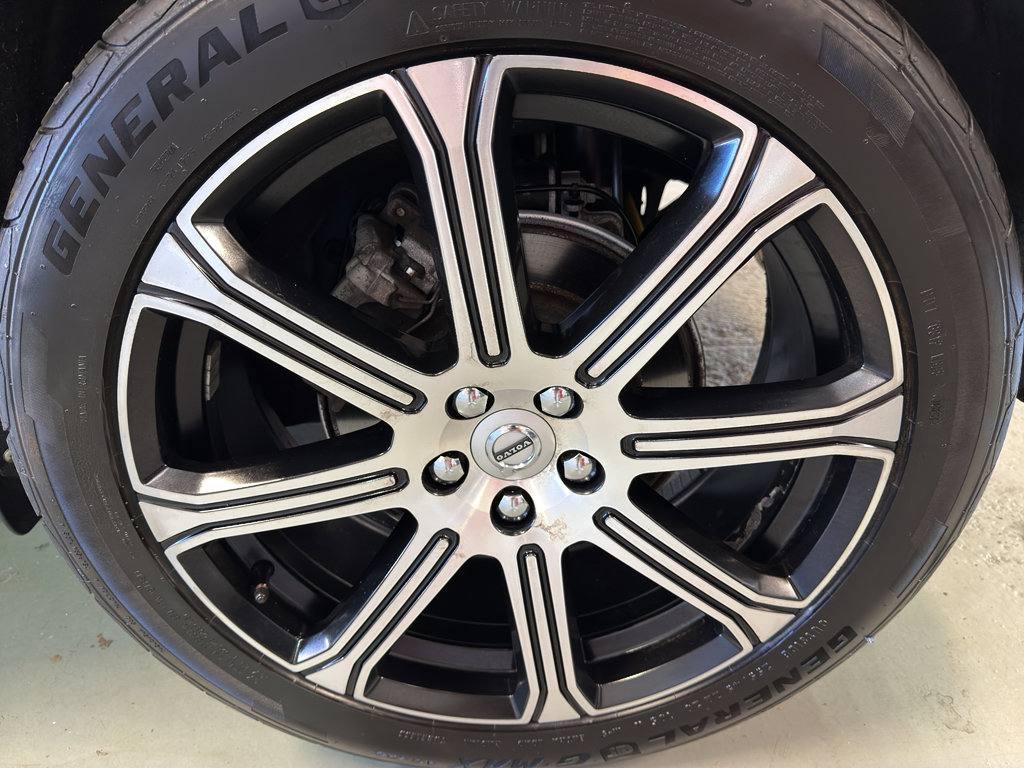 Used 2020 Volvo XC60 T5 Inscription image 35
