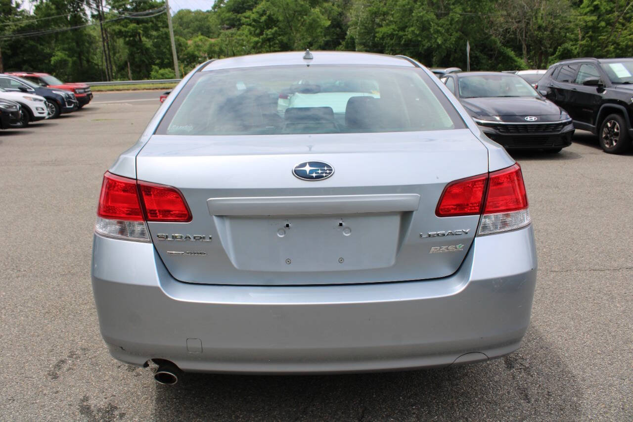Used 2013 Subaru Legacy 2.5i Limited AWD/4WD image 9