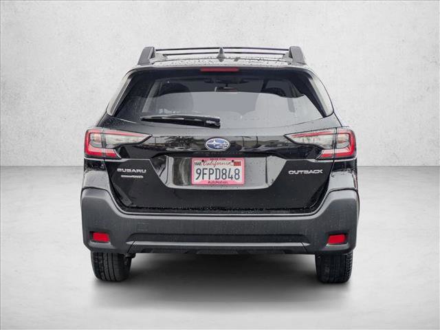 Used 2023 Subaru Outback Premium image 6