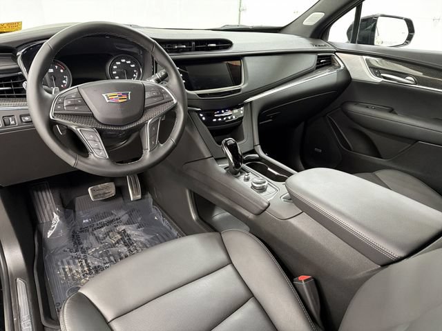 Certified 2026 Cadillac XT5 Sportv w/ LPO, Floor Liner Package AWD/4WD image 21