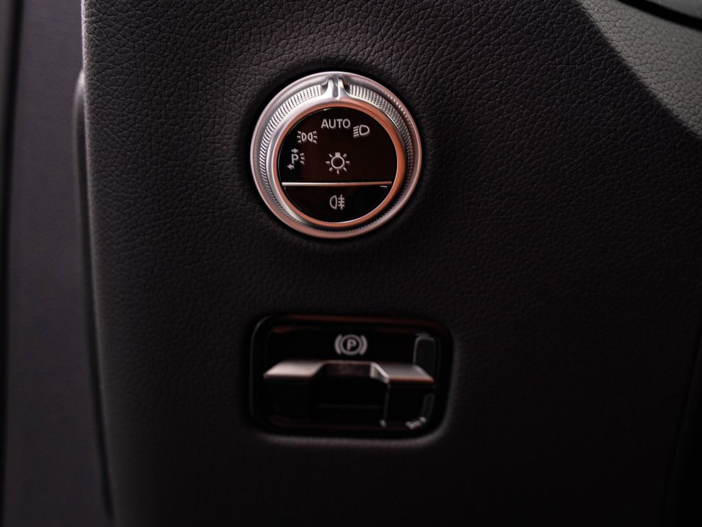 New 2026 Mercedes-Benz GLC 300 4MATIC image 41