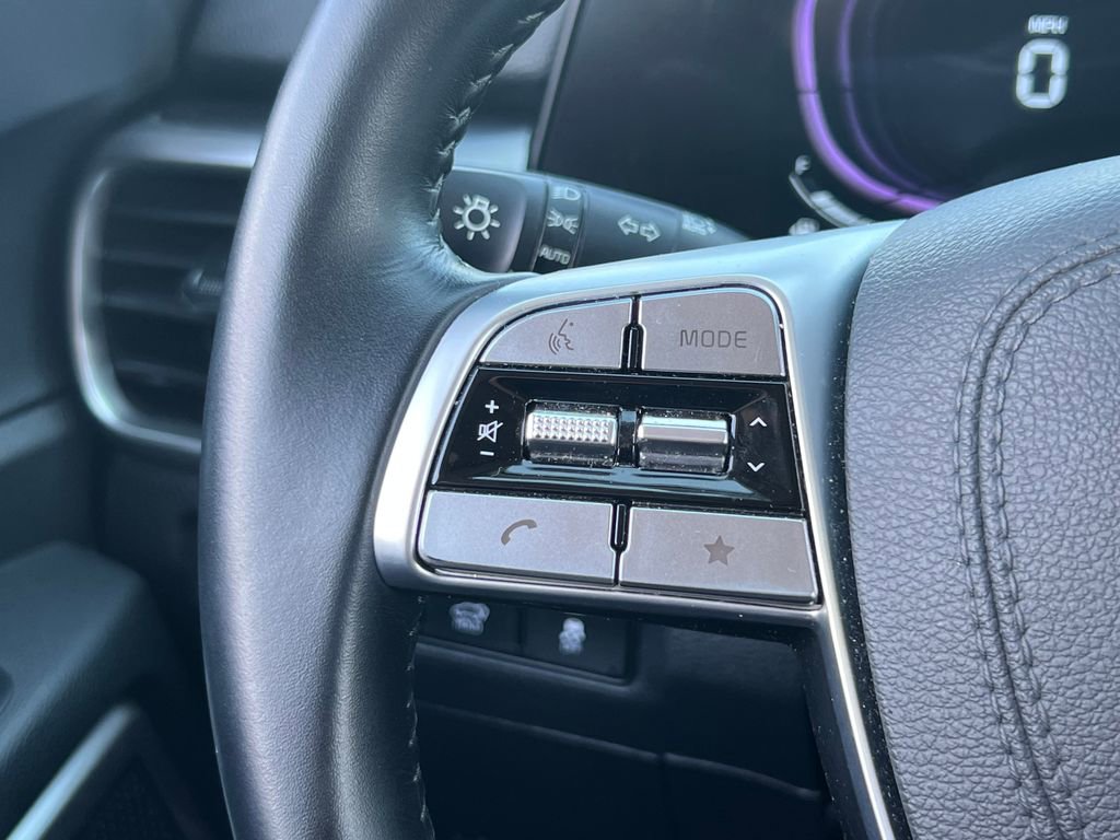 Used 2025 Kia Telluride S image 26