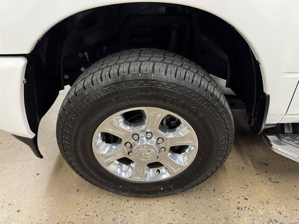 Used 2021 RAM 2500 Big Horn w/ Level B Equipment Group AWD/4WD image 6