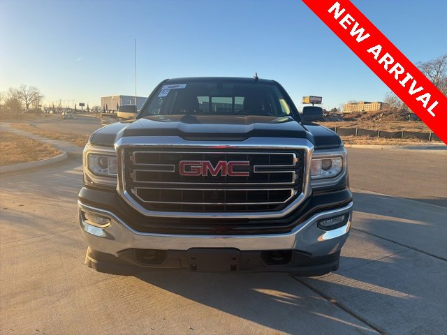 Used 2017 GMC Sierra 1500 SLE w/ SLE Value Package image 8