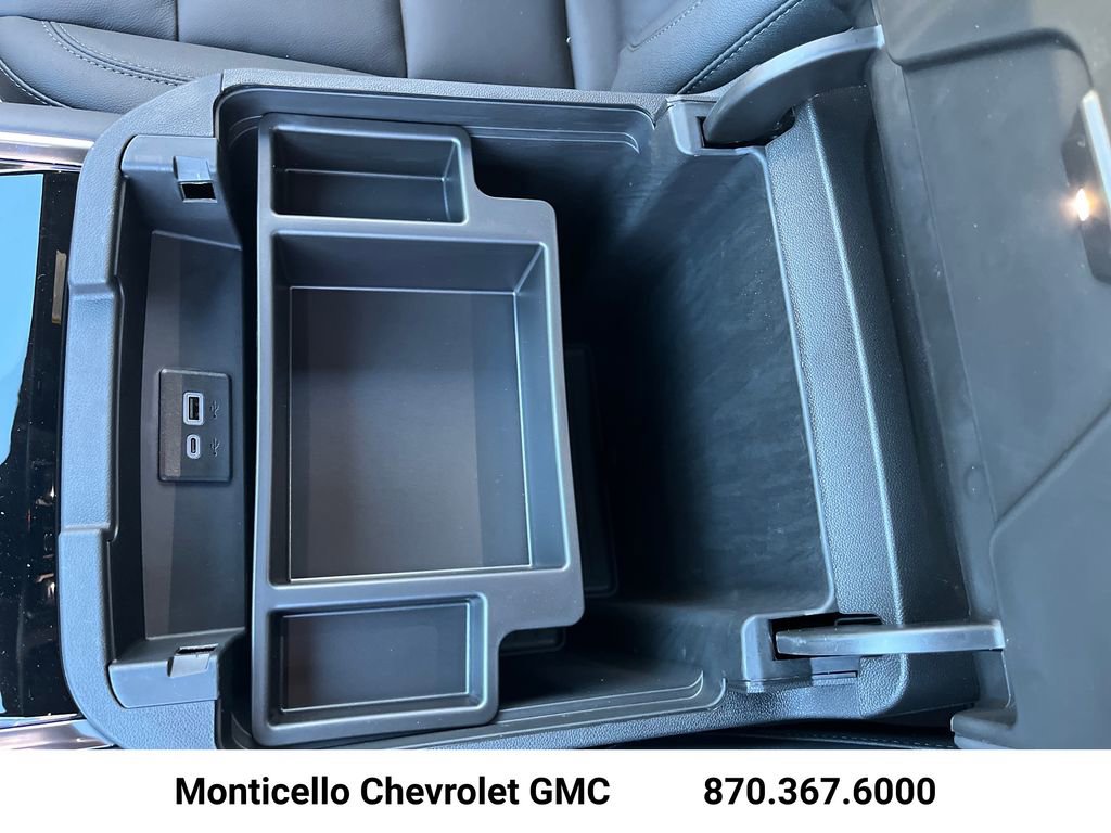 New 2026 Chevrolet Suburban LT w/ Comfort Package AWD/4WD image 20