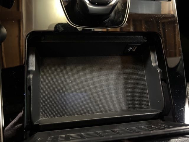 Used 2025 Subaru Solterra Premium image 30