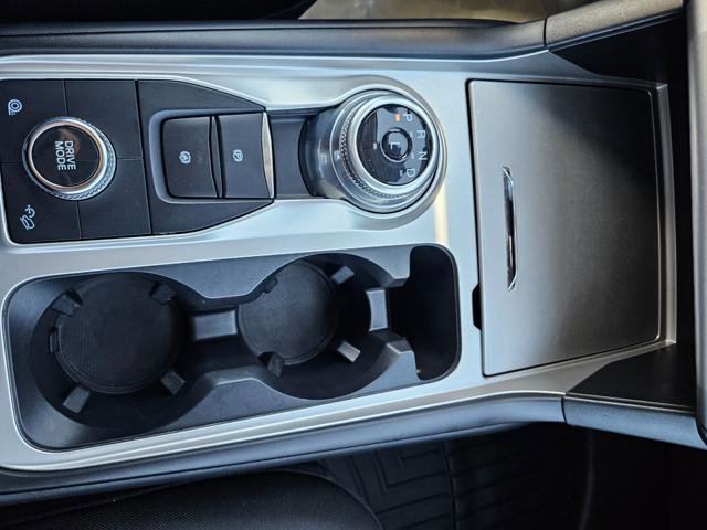 Used 2022 Ford Explorer XLT image 16