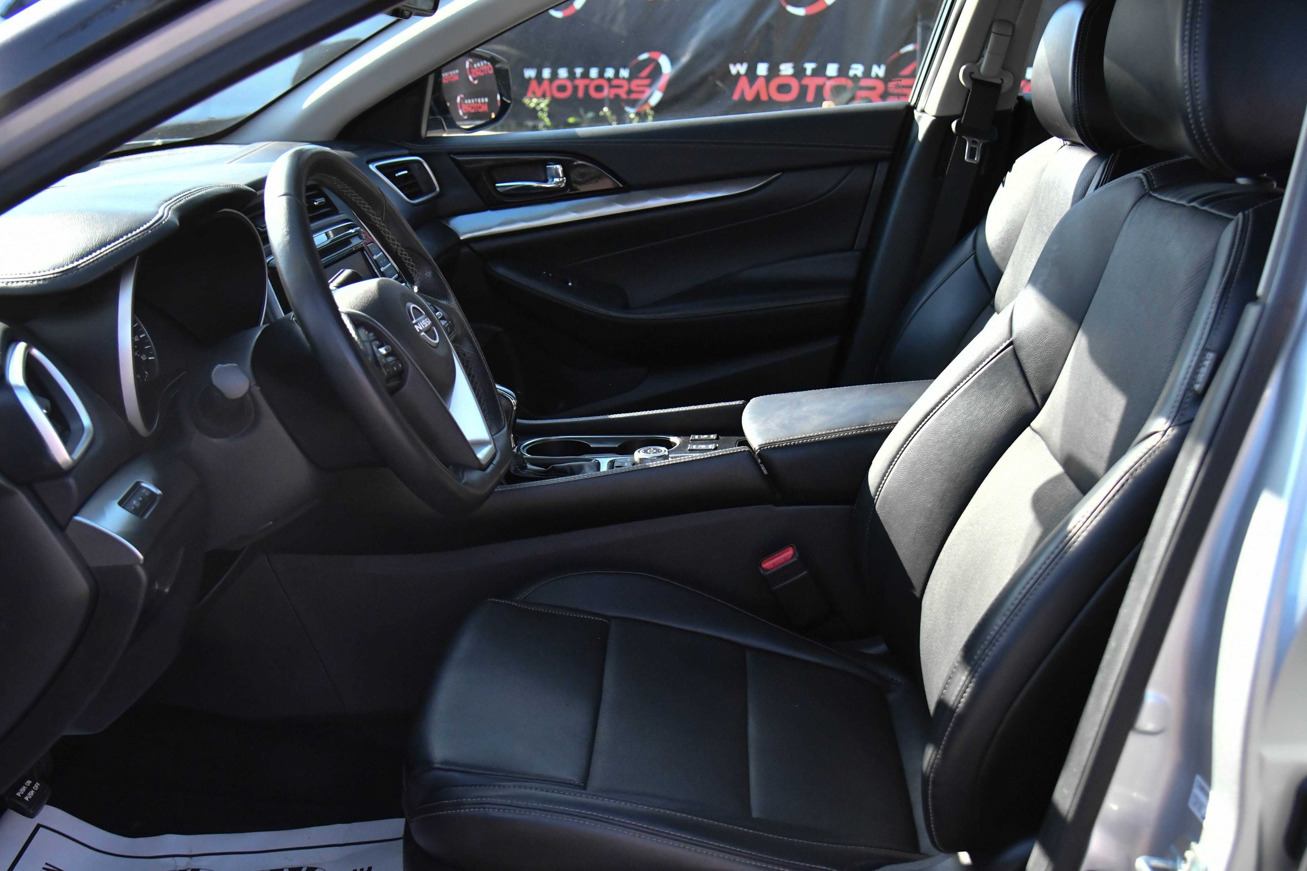 Used 2023 Nissan Maxima SV w/ Floor Mat Group FWD image 18