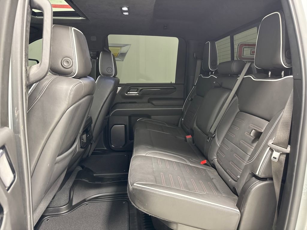 Used 2025 GMC Sierra 2500 AT4X image 14