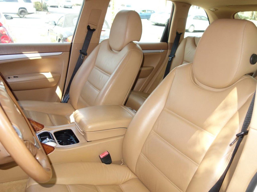 Used 2006 Porsche Cayenne S image 15