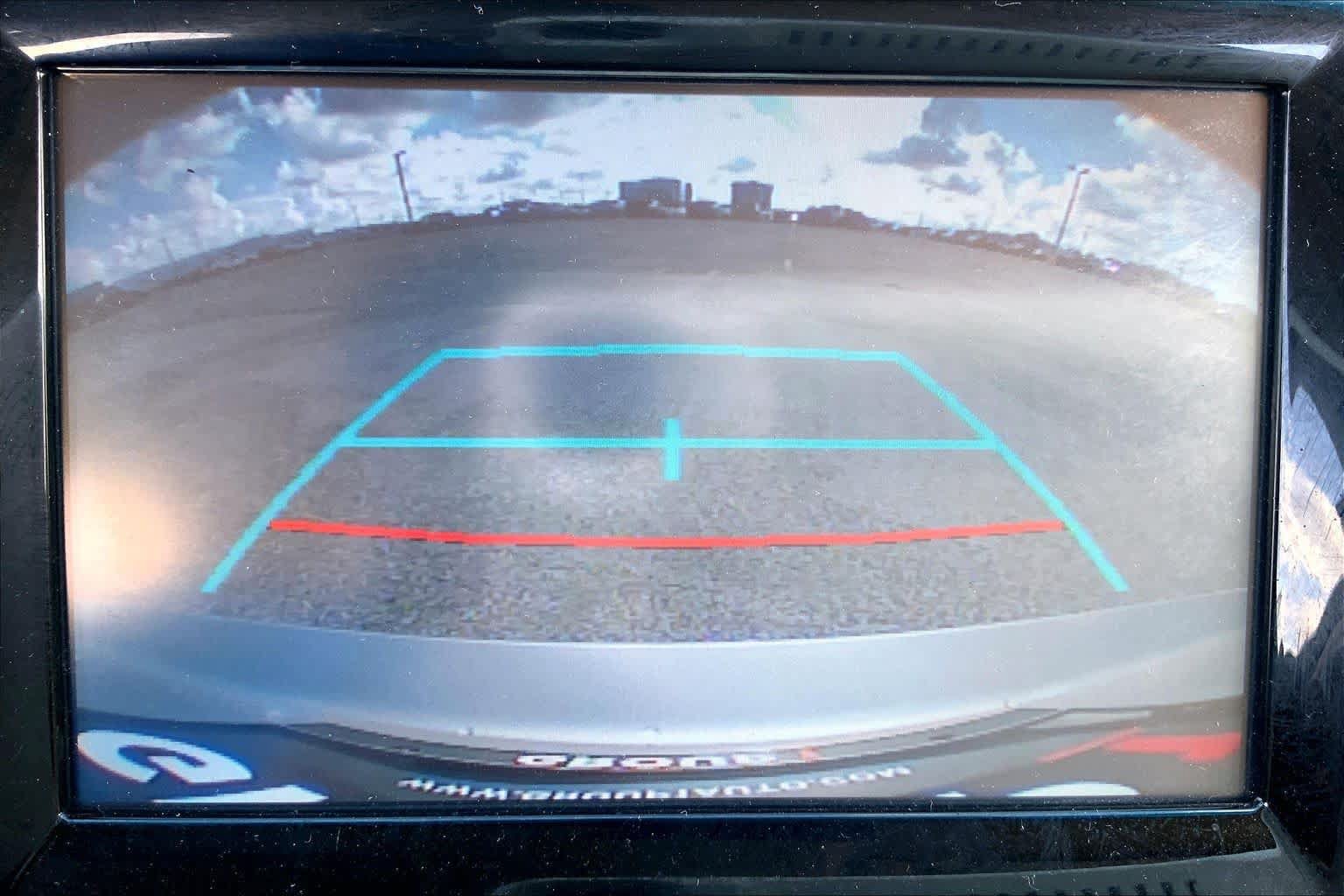 Used 2017 Toyota Camry XLE w/ Moonroof Package FWD image 26