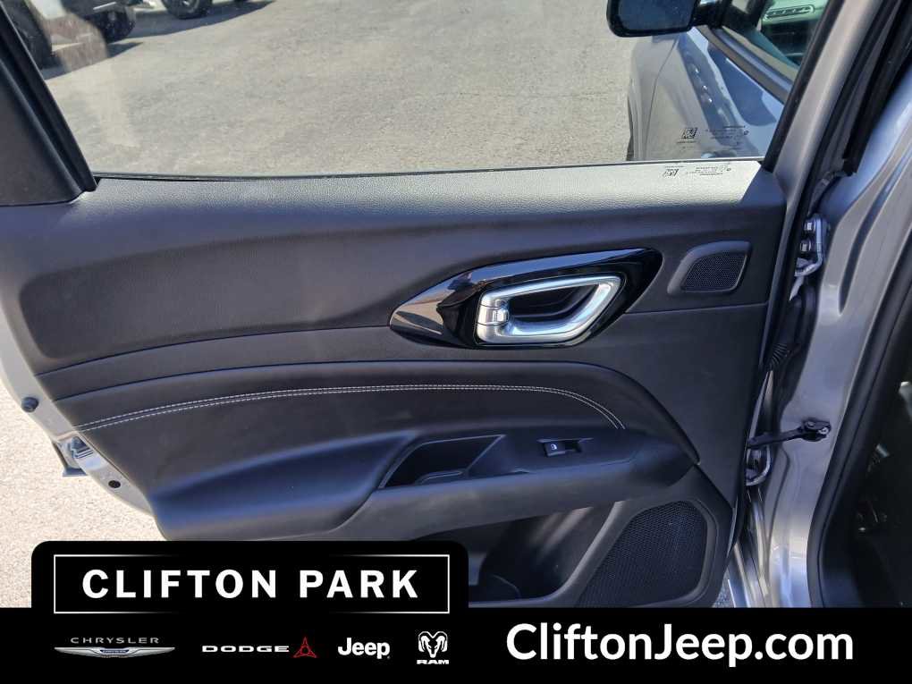 Used 2022 Jeep Compass High Altitude image 12