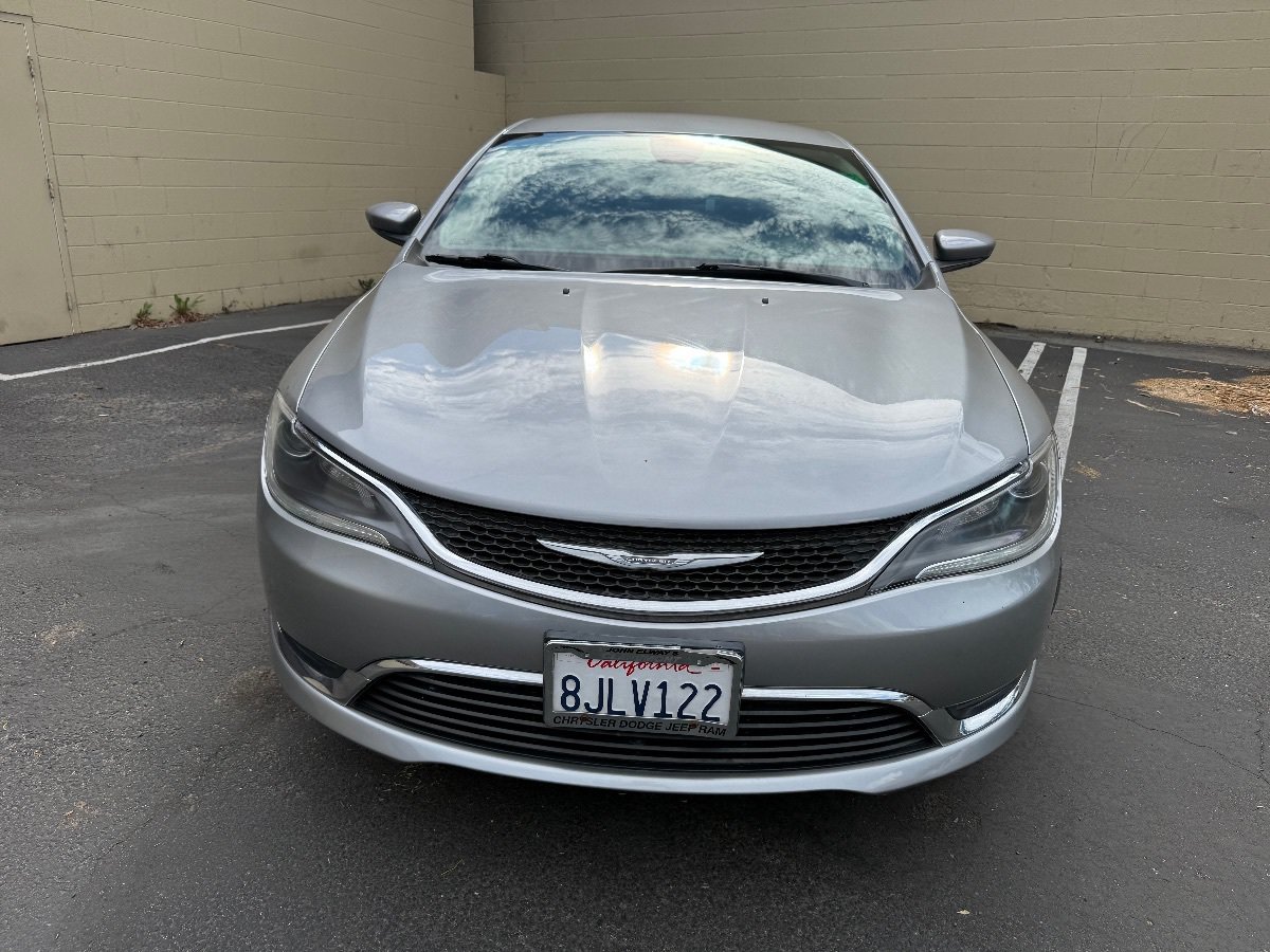 Used 2016 Chrysler 200 Limited w/ Convenience Group FWD image 5