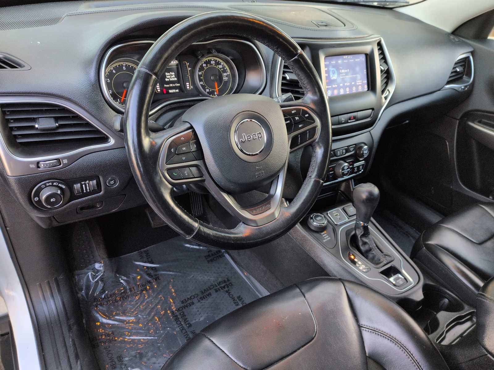 Used 2020 Jeep Cherokee Latitude Plus w/ Comfort/Convenience Group image 2