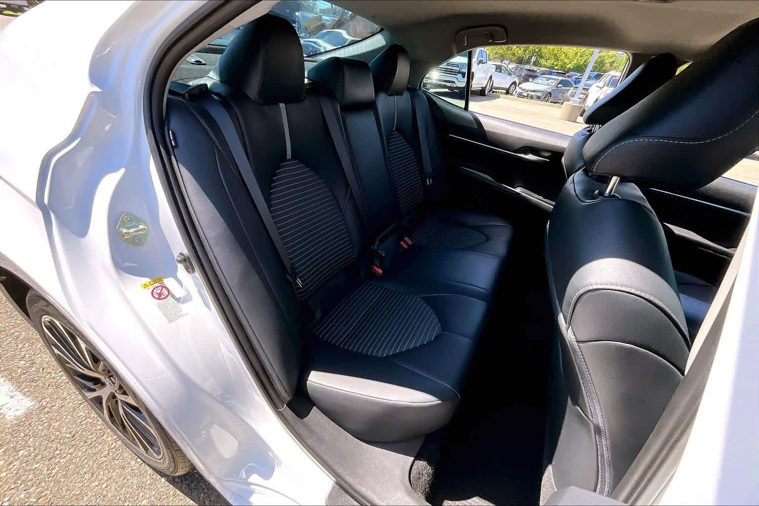 Certified 2019 Toyota Camry SE w/ Carpet Mat Package FWD image 19