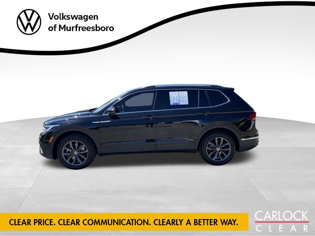Used 2023 Volkswagen Tiguan SE w/ Panoramic Sunroof Package FWD image 4