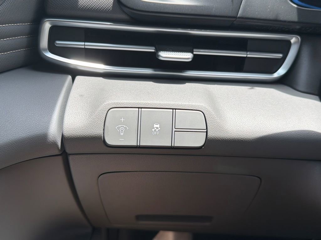 New 2026 Hyundai Elantra Sport FWD image 29