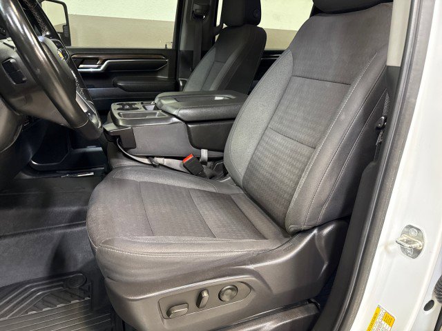 Used 2024 Chevrolet Silverado 2500 LT image 17