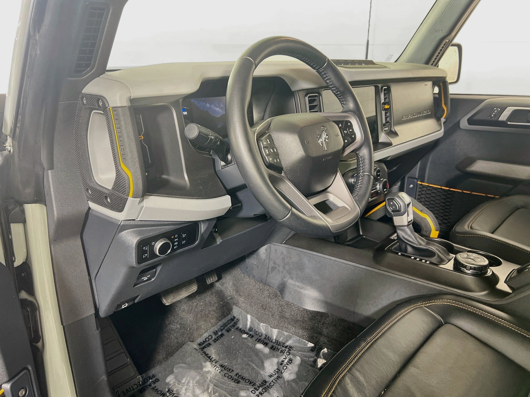 Used 2023 Ford Bronco Badlands AWD/4WD image 9