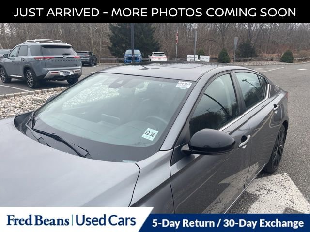 Certified 2022 Nissan Altima 2.5 SR w/ Midnight Edition Package image 4