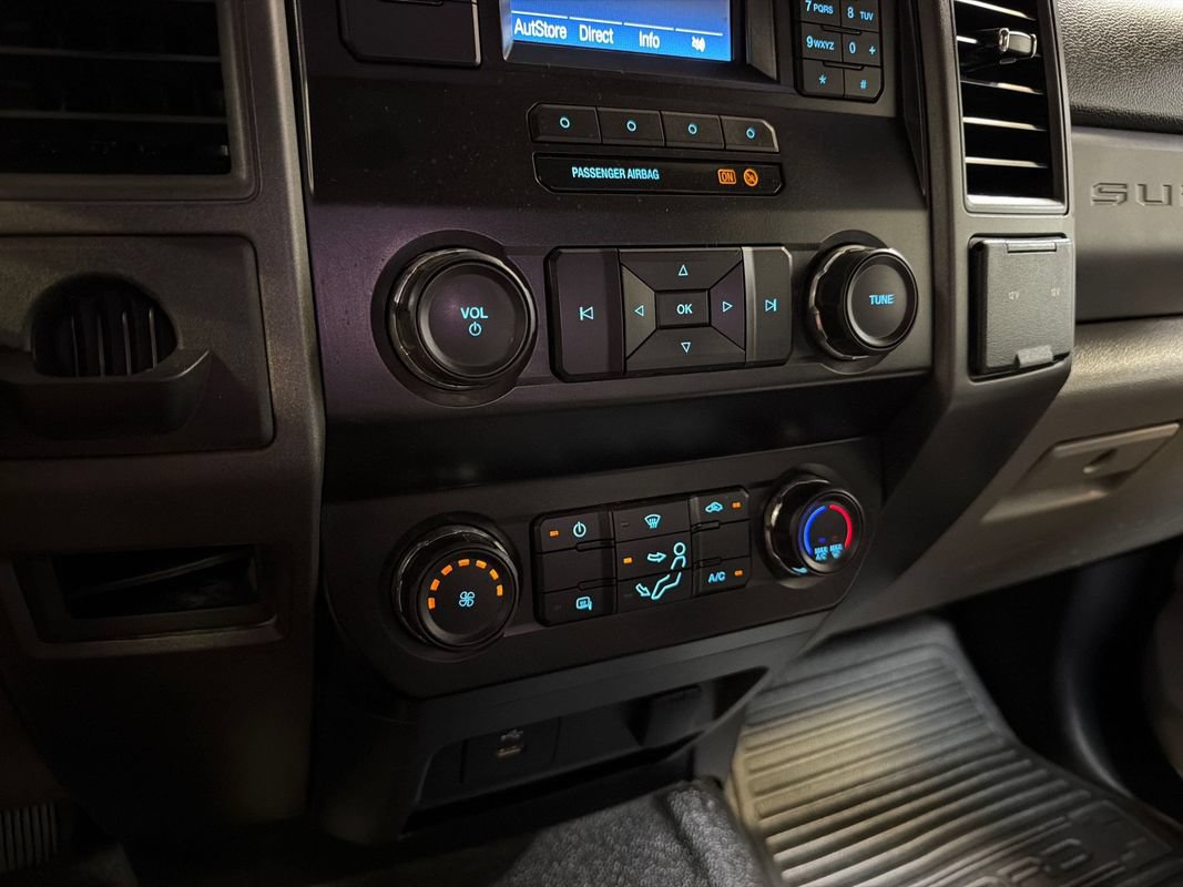 Used 2019 Ford F550 2WD Regular Cab Super Duty image 18