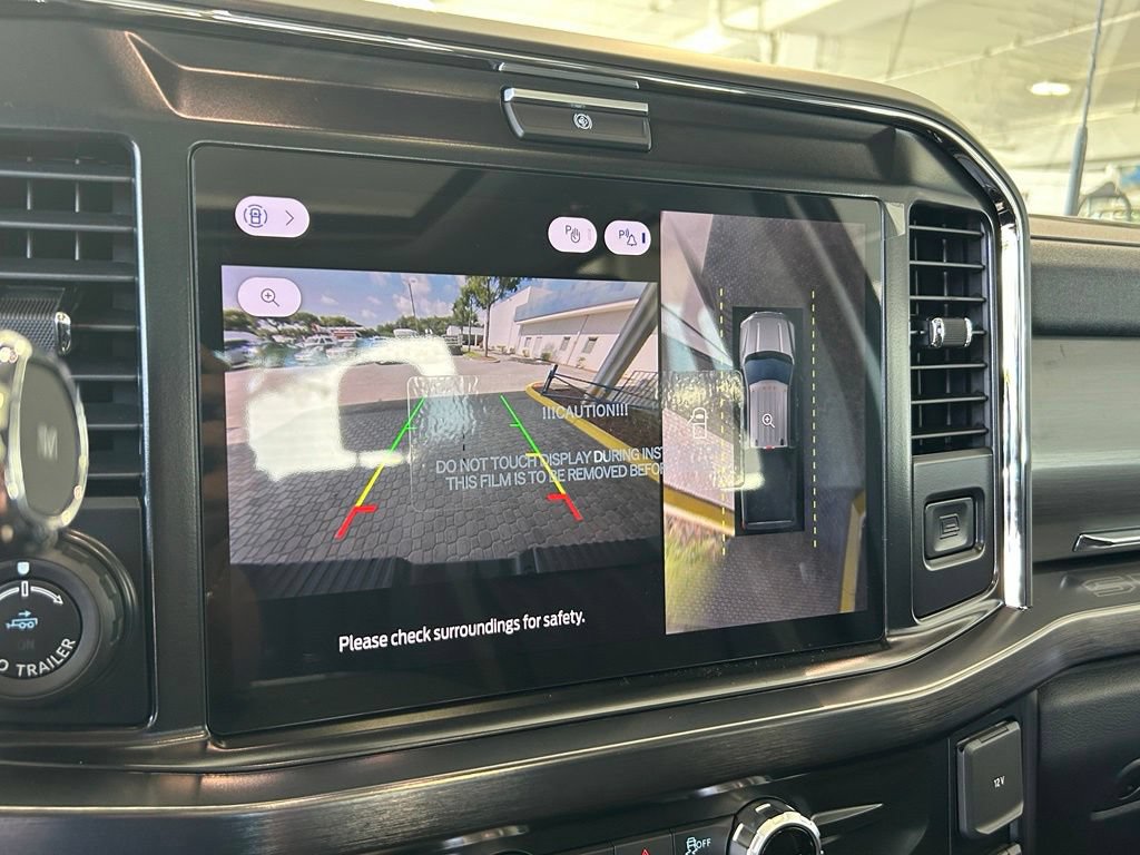 New 2026 Ford F250 Lariat w/ Black Appearance Package AWD/4WD image 13
