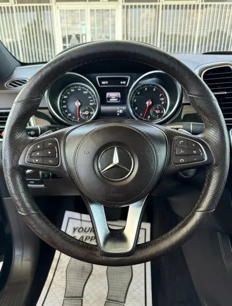 Used 2018 Mercedes-Benz GLS 450 4MATIC w/ Premium Package image 28