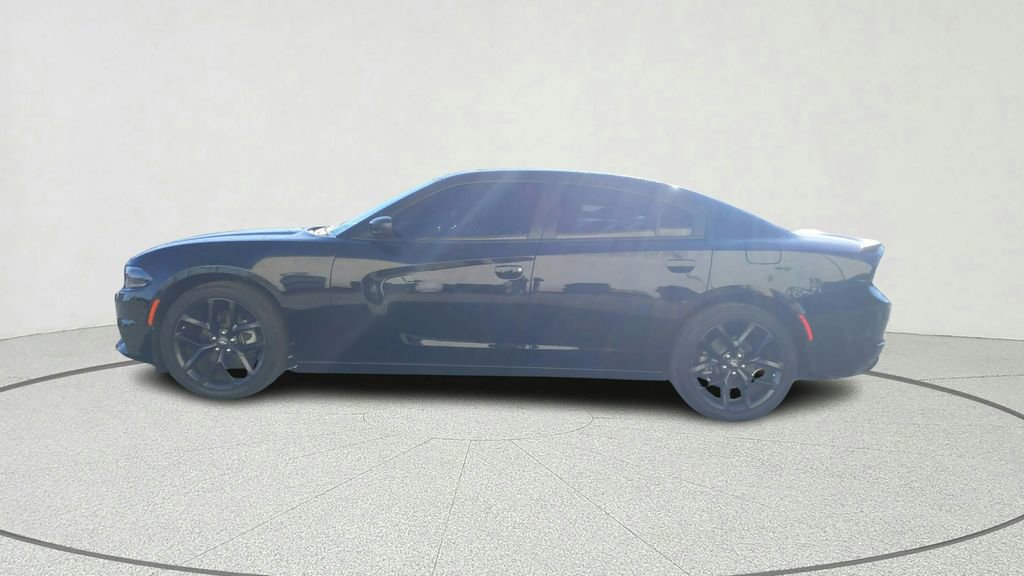 Used 2022 Dodge Charger SXT w/ Blacktop Package image 4