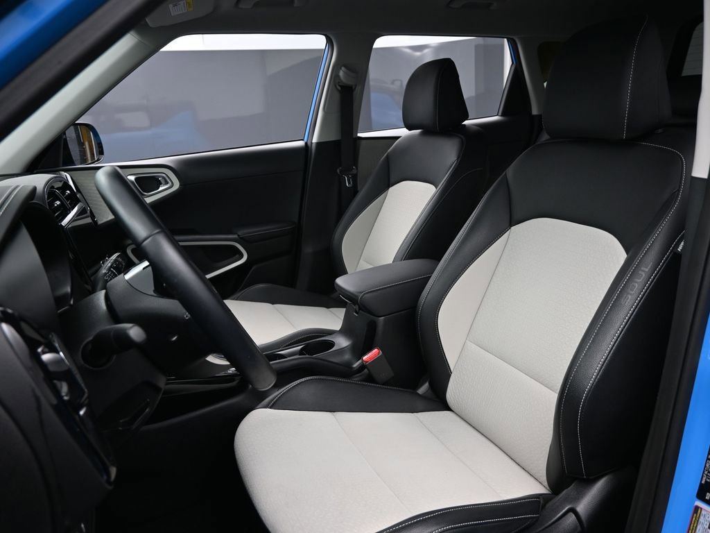 Used 2024 Kia Soul GT-Line image 23
