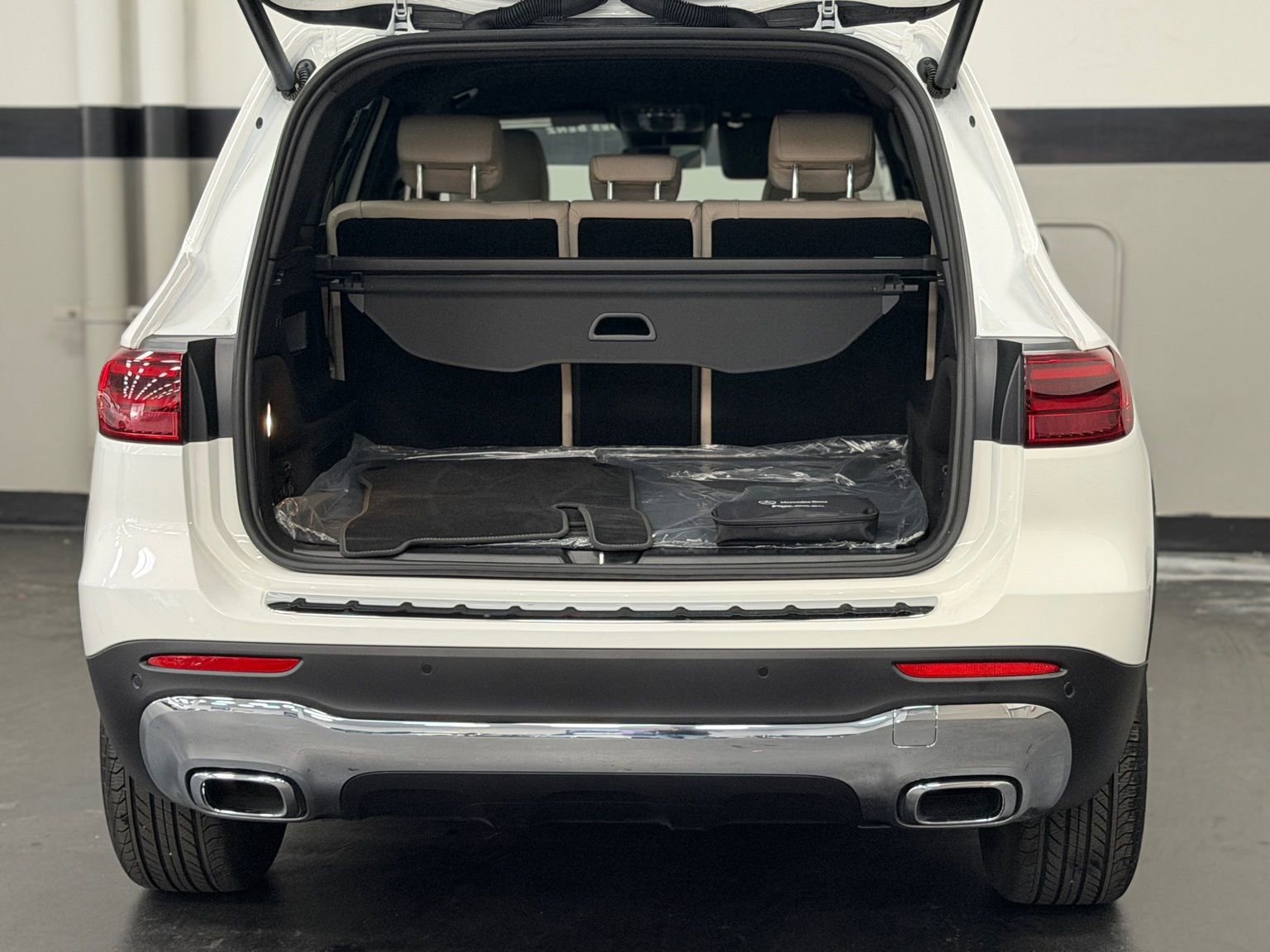 Used 2025 Mercedes-Benz GLB 250 image 15