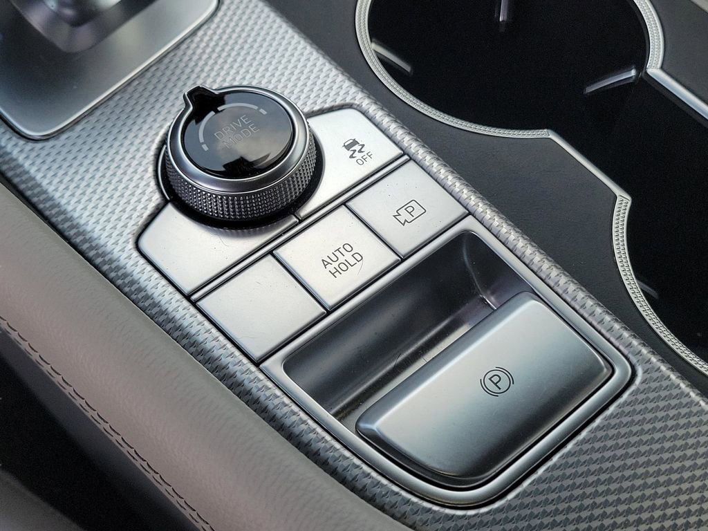 Used 2023 Genesis G70 3.3T RWD image 27
