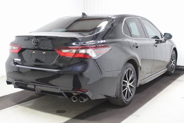 Used 2023 Toyota Camry SE image 6
