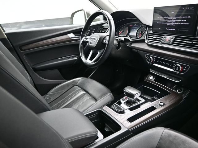 Used 2021 Audi Q5 2.0T Premium w/ Convenience Package image 16