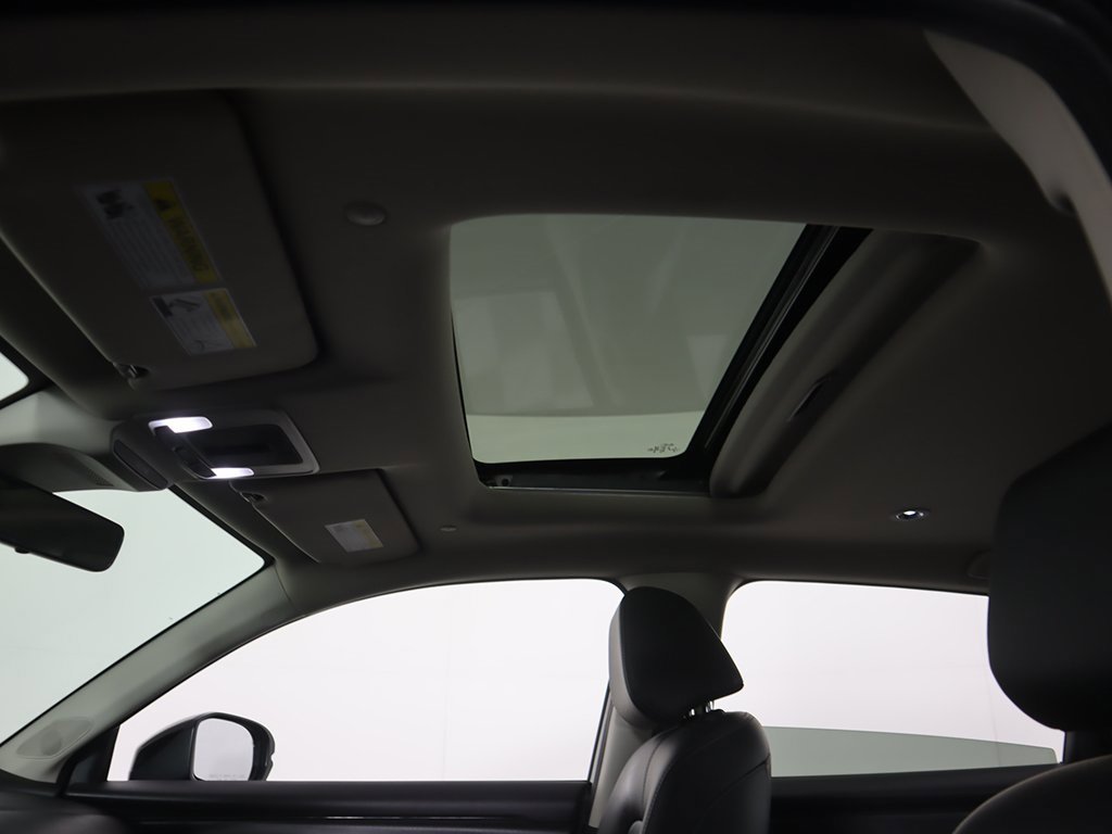 Used 2023 Honda HR-V EX-L image 17