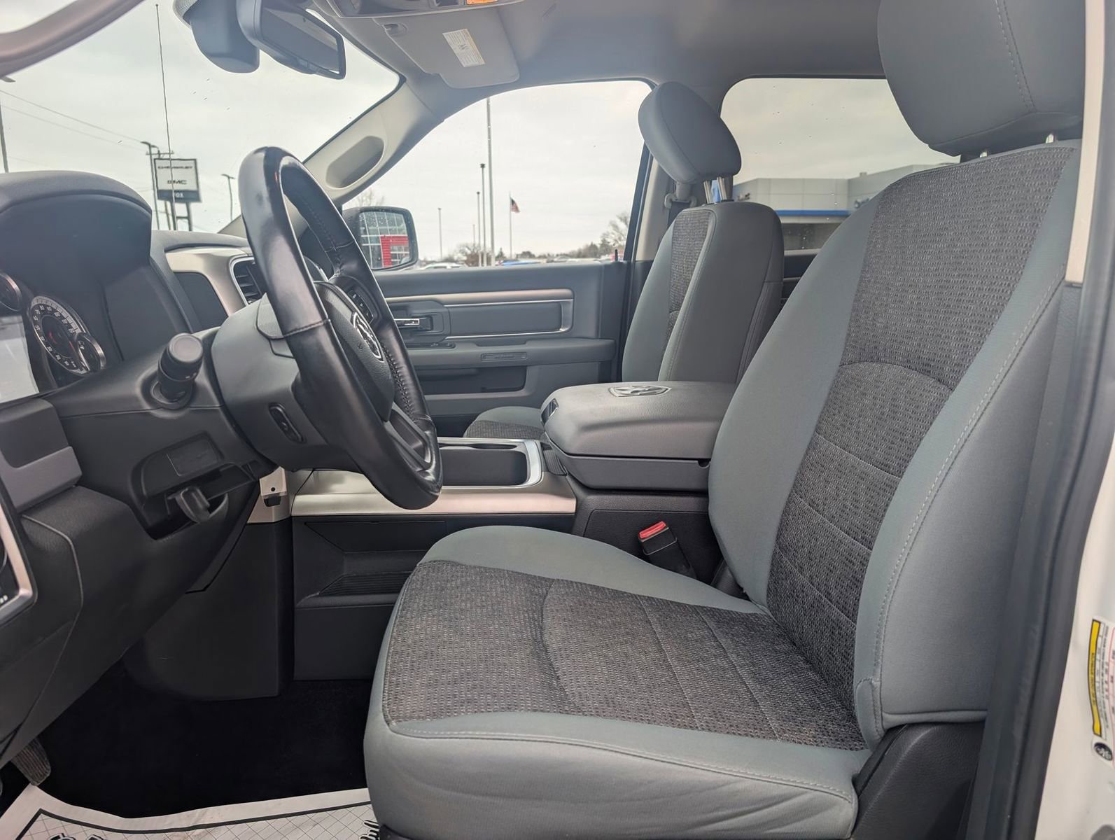 Used 2017 RAM 1500 Big Horn image 9