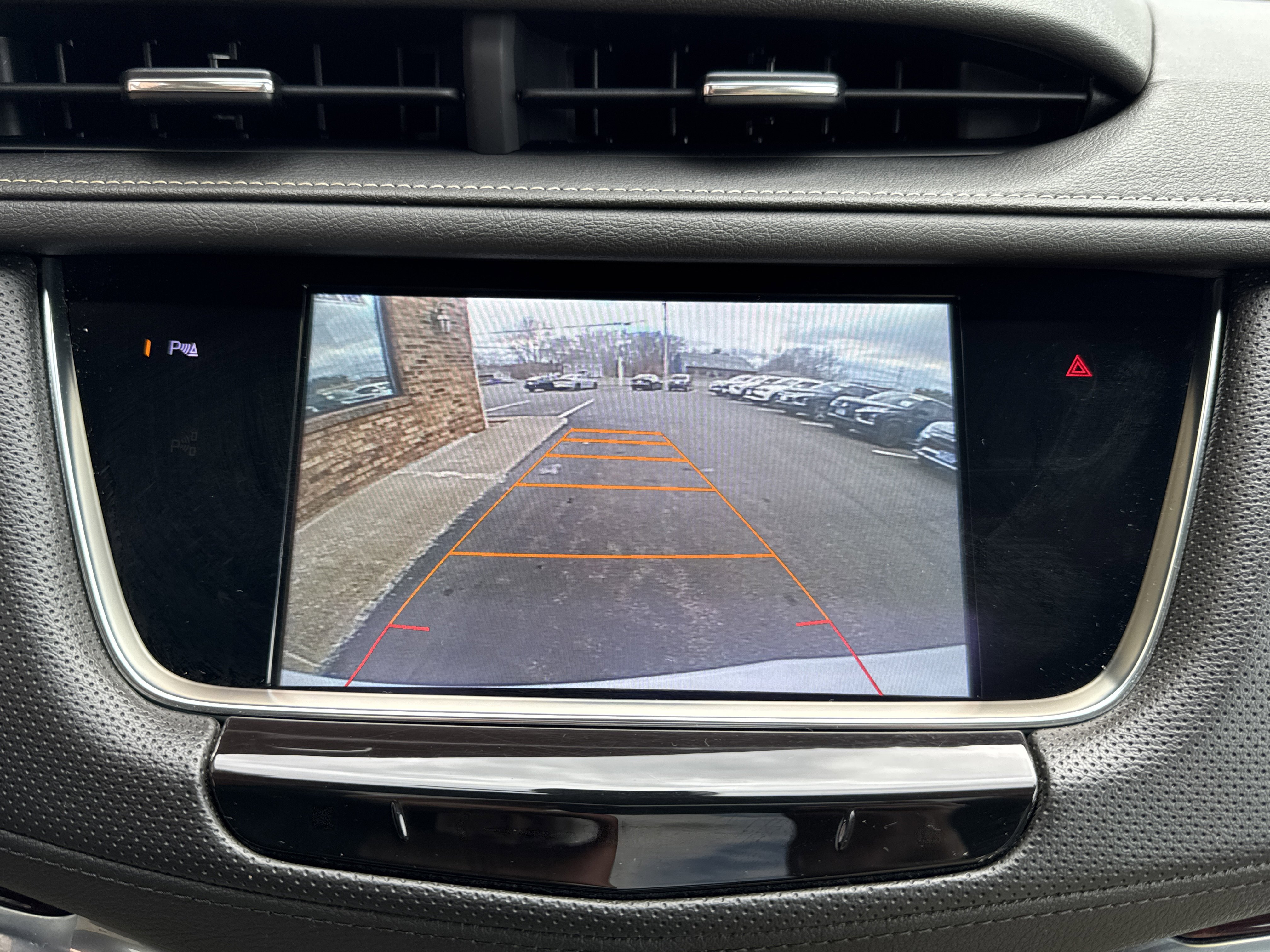 Used 2017 Cadillac XT5 Luxury w/ Driver Awareness Package AWD/4WD image 23