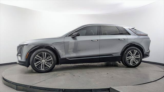 Used 2024 Cadillac Lyriq Tech w/ LPO, Floor Liner Package AWD/4WD image 3