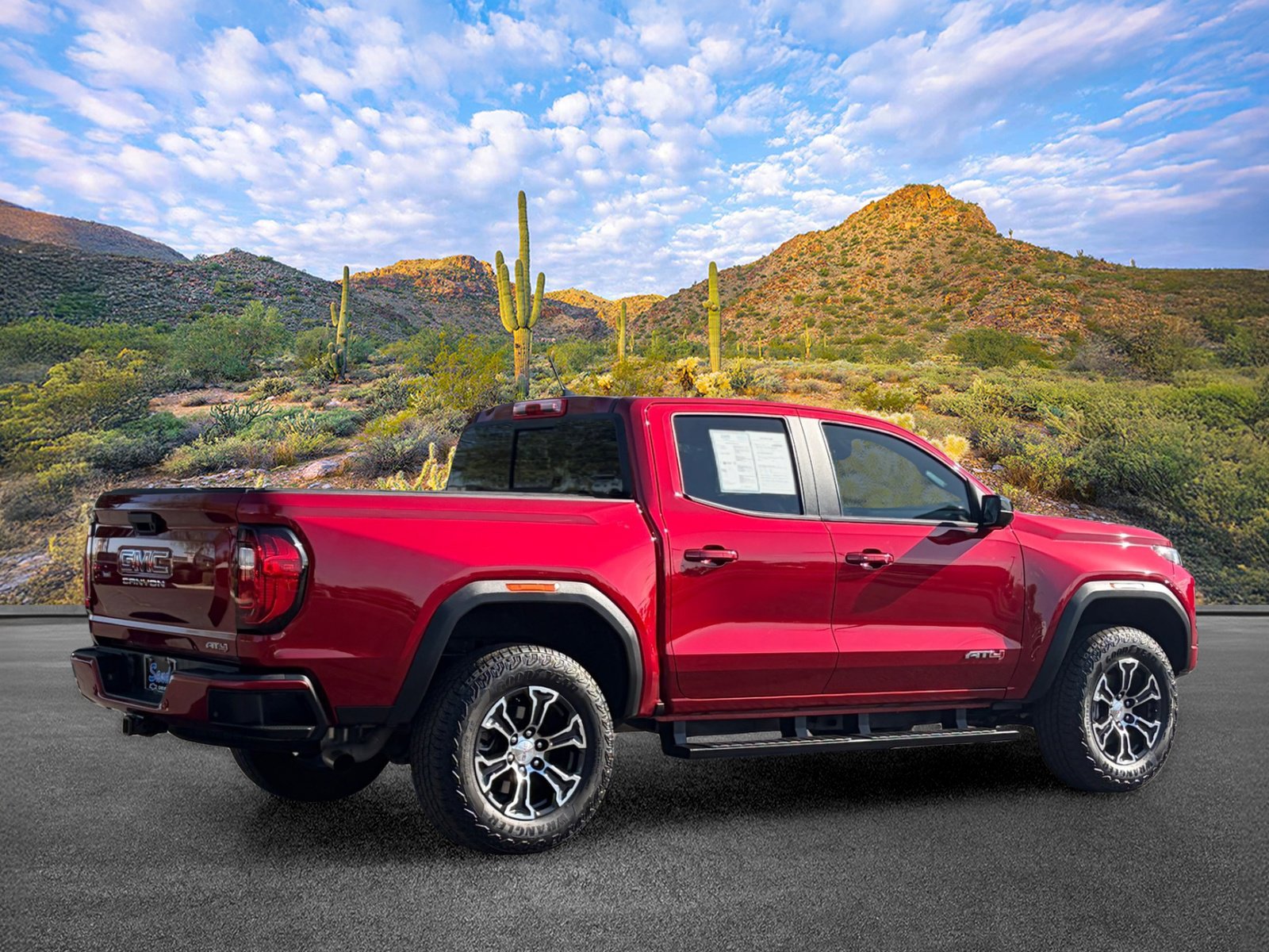 Used 2025 GMC Canyon AT4 w/ Technology Plus Package AWD/4WD image 3