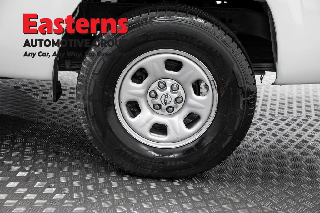 Used 2022 Nissan Frontier S RWD image 31