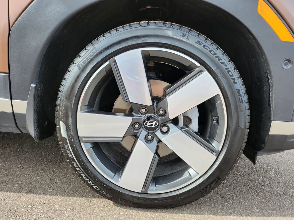 Certified 2024 Hyundai Santa Fe Limited image 42