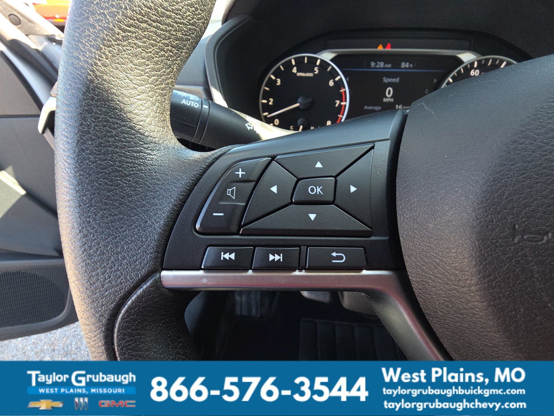 Used 2024 Nissan Altima 2.5 SV FWD image 18
