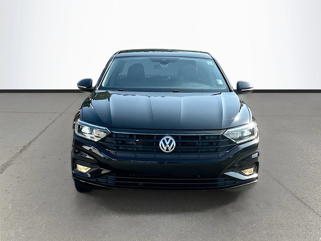 Used 2021 Volkswagen Jetta SEL Premium FWD image 2