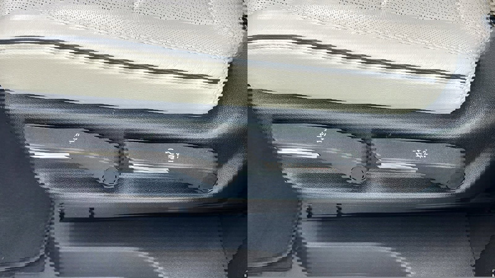 Used 2024 Cadillac Escalade Sport image 35