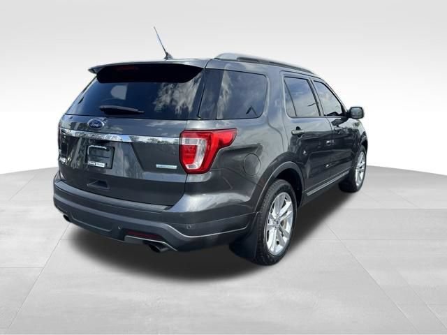 Used 2019 Ford Explorer XLT w/ Equipment Group 202A FWD image 7