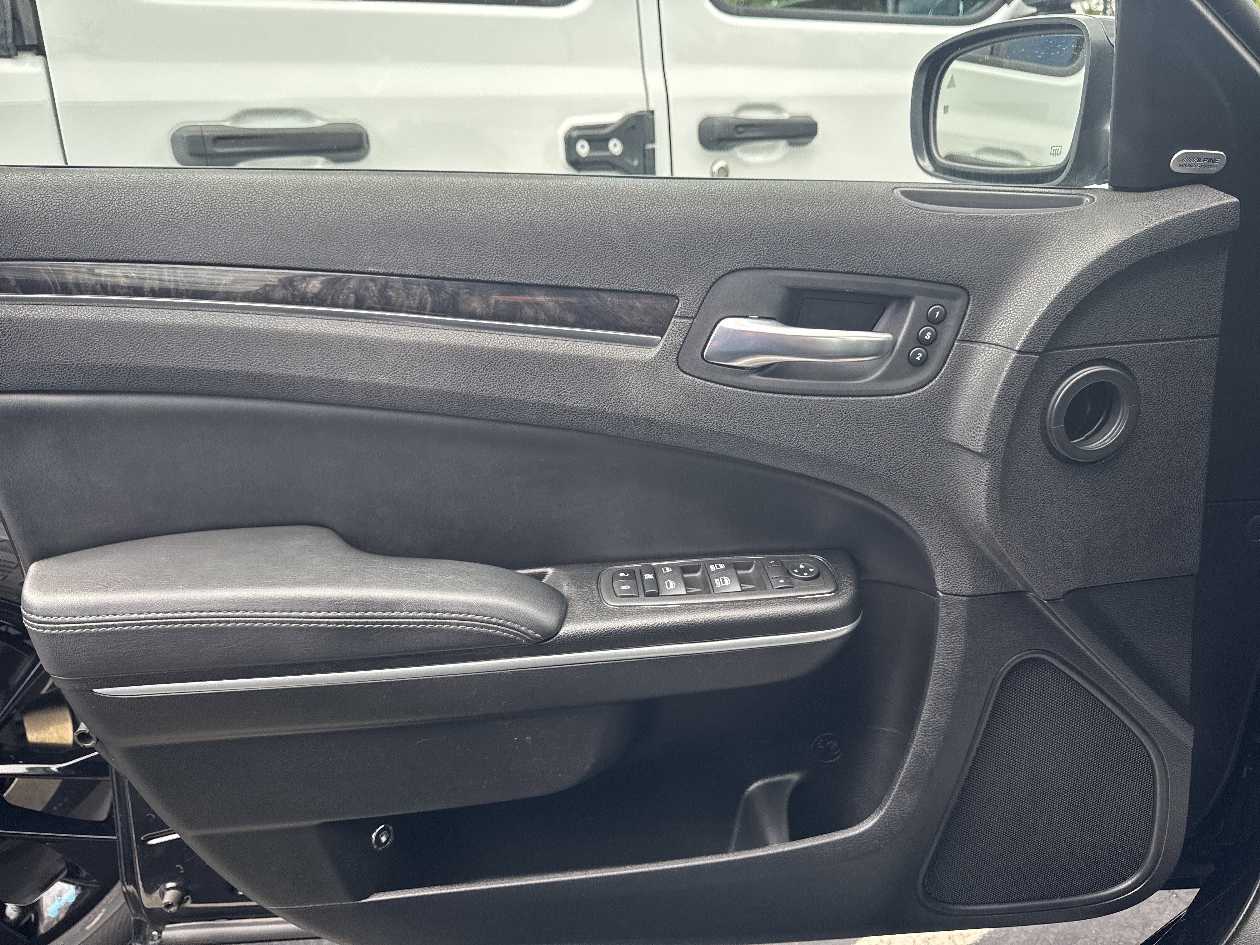 Used 2022 Chrysler 300 Touring L w/ Popular Equipment Group image 31